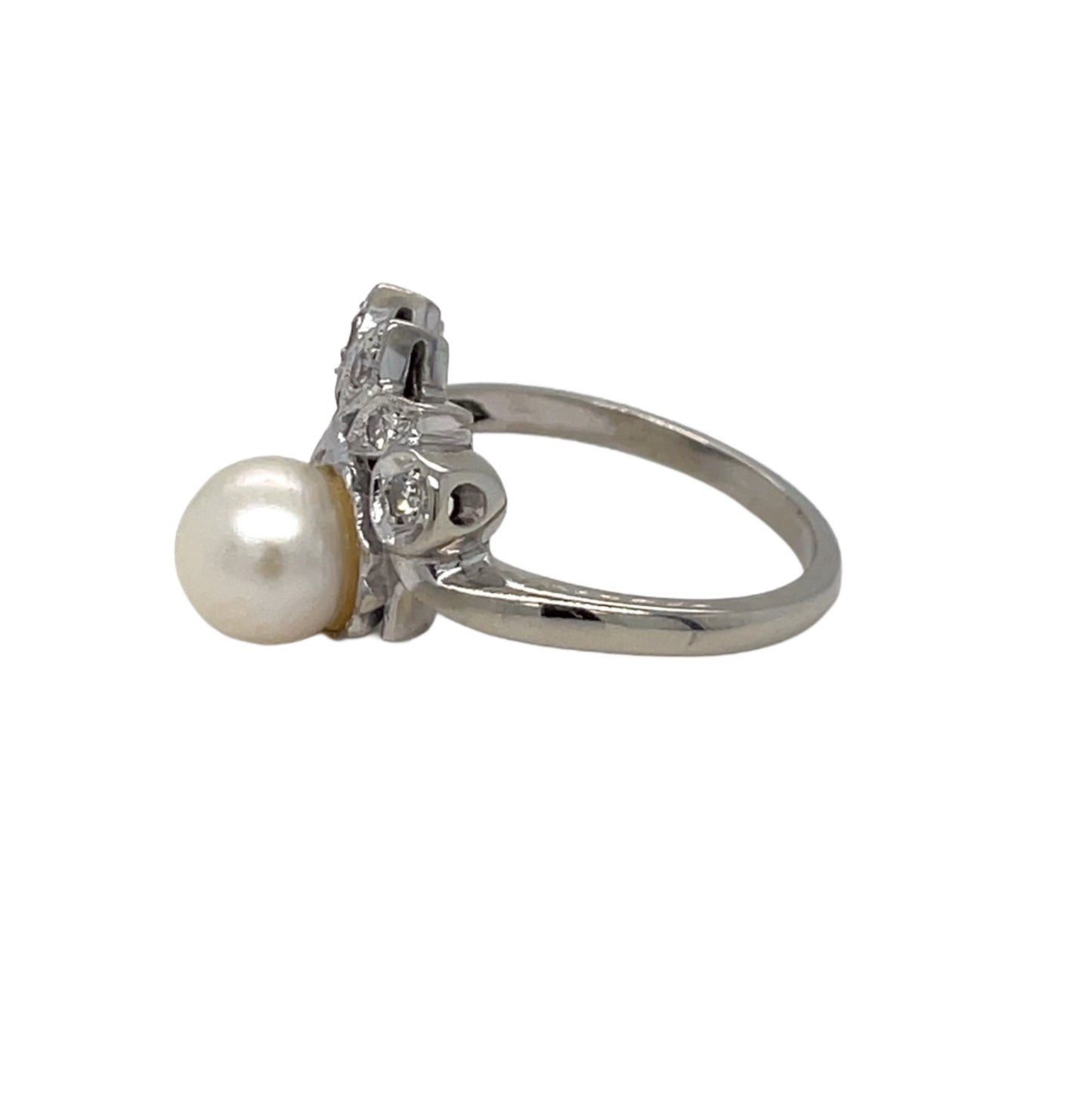 Pearl & 5 Diamond Ring